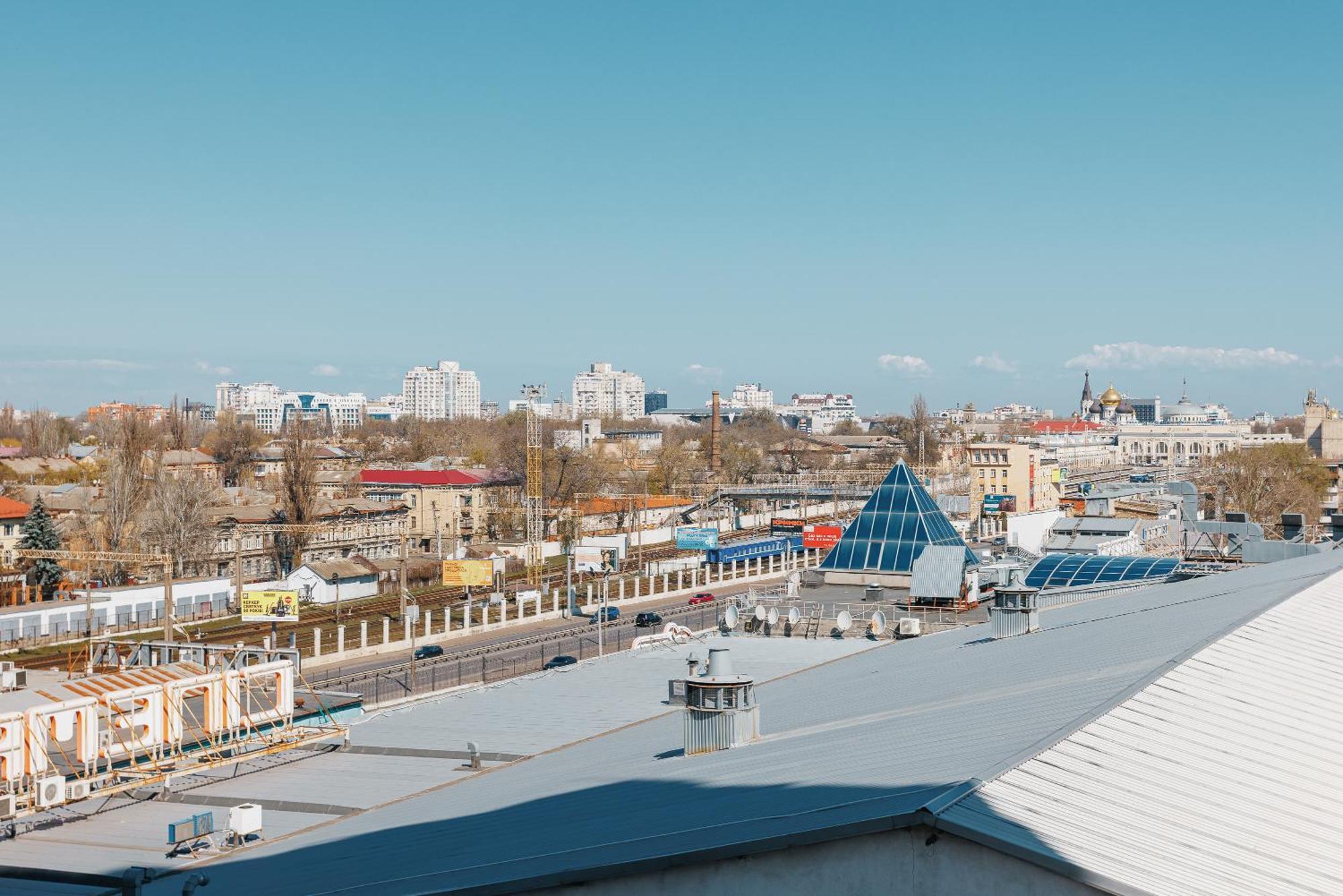Апартаменты С Двумя Спальнями В Центре Города Odessa Esterno foto